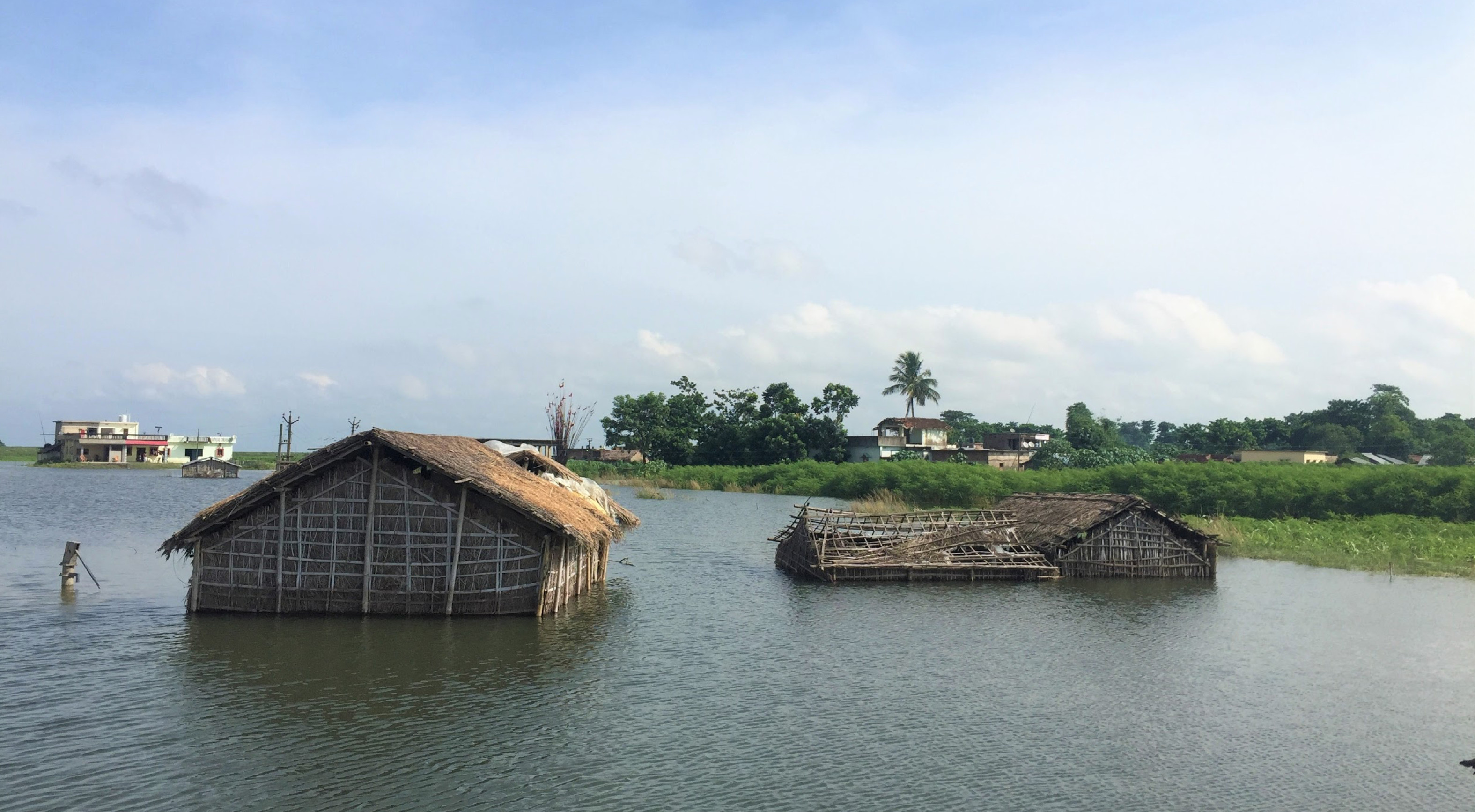 Submerged homes and crop damages from the recent flooding in northern Bihar, India - Photo source Dakshina Murthy / IWMI
